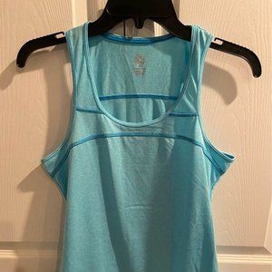 Women's workout top